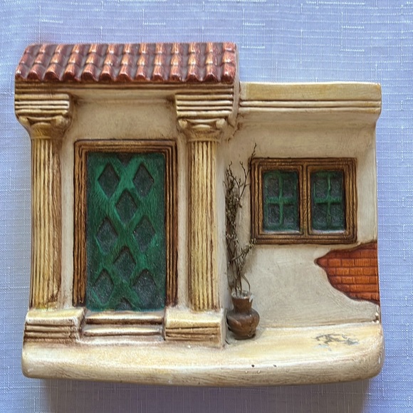 Ceramic hanging craft wall decor pieces showcases a charming cottage style. - Picture 2 of 7